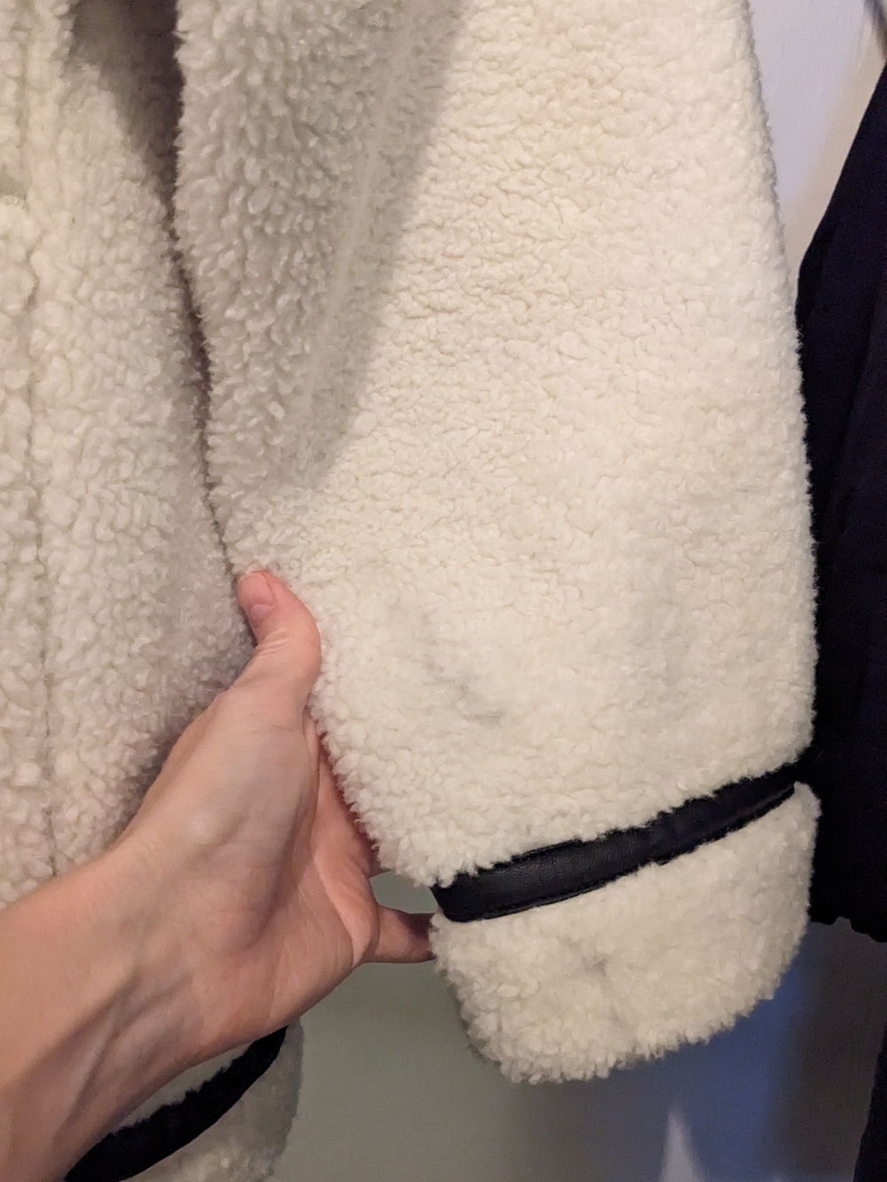 New Without Tags! Abercrombie Cream Sherpa Jacket Black Trim Aviator Oversized - Picture 7 of 12